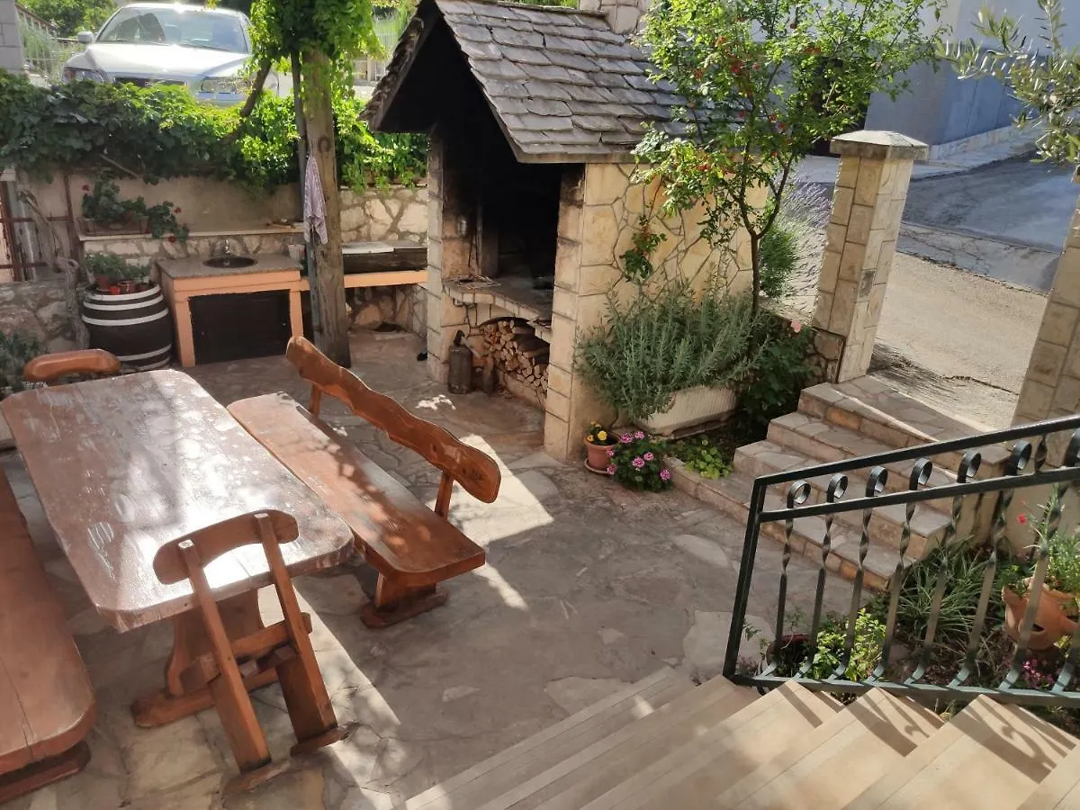 Eva Apartment 1 Trogir Croatia