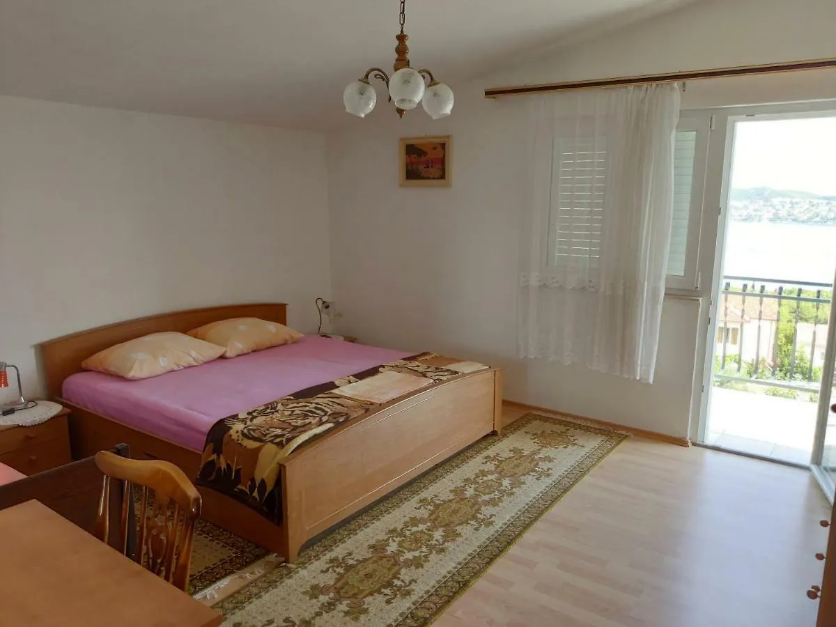 Eva Apartment 1 Trogir Croatia